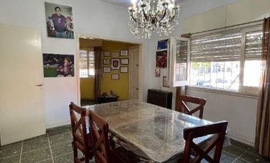 Casa PH en venta en Lanus Este