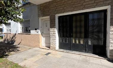 Casa PH en venta en Lanus Este