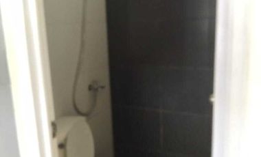 Dikontrakkan Rumah 2 Lantai di Pusat Kota Karawang