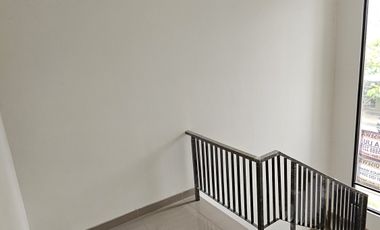 Disewa murah rumah milenial pik 2 uk 8x15 siap huni