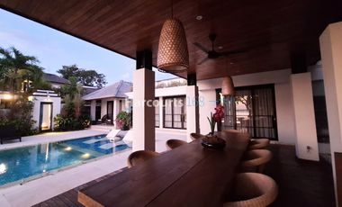 Villa Eksklusif 4 Bedroom View Laut daerah Tanjung Benoa, Bali