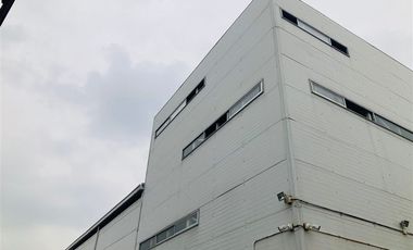 Industrial en Arriendo en Los Herreros / Jorge Alessandri