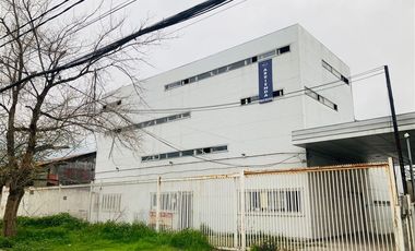 Industrial en Arriendo en Los Herreros / Jorge Alessandri