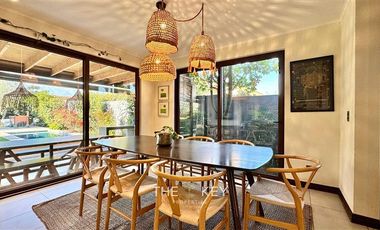 Casa en Venta en Av. Jose Rabat - Cond. Los Robles