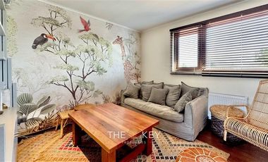 Casa en Venta en Av. Jose Rabat - Cond. Los Robles