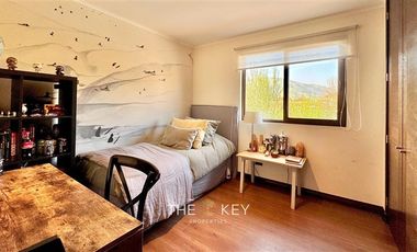 Casa en Venta en Av. Jose Rabat - Cond. Los Robles