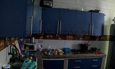 ¡Vivienda de lujo en venta con piscina y suites privadas!