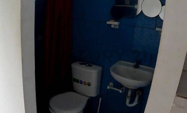 ¡Vivienda de lujo en venta con piscina y suites privadas!