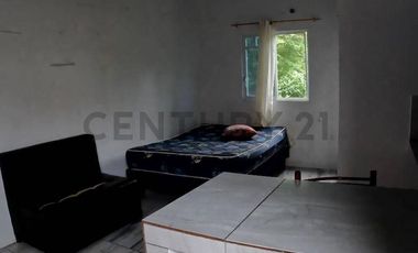 ¡Vivienda de lujo en venta con piscina y suites privadas!