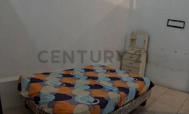 ¡Vivienda de lujo en venta con piscina y suites privadas!