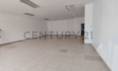 ALQUILO LOCAL COMERCIAL EN CENTRO COMERCIAL AL SUR/OESTE DE GUAYAQUIL