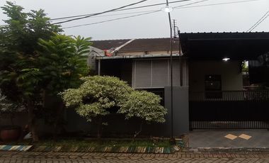 Dijuak Cepat Rumah Hook Semi Furnish Dekat Jalan Raya Di BPS Krian