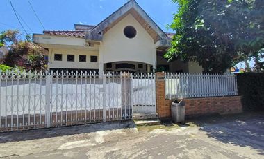 DIJUAL RUMAH STRATEGIS JALAN GERSIK SEKIP PALEMBANG