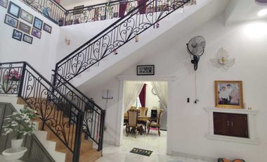 DIJUAL RUMAH FULL FURNISH + CAFE JALAN GOTONG ROYONG KM 7 PALEMBANG