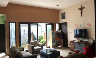 Rumah strategis pinggir jalan raya kedungpange ngaliyan siap huni