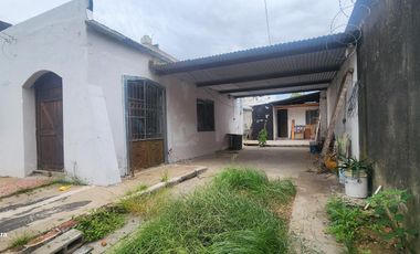 Casa en  Ovidio Lagos a metros de Av. Almafuerte