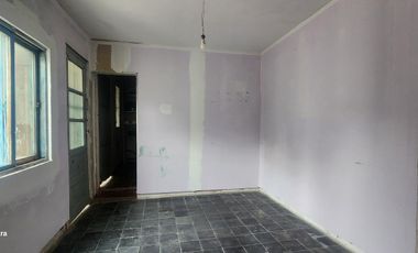 Casa en  Ovidio Lagos a metros de Av. Almafuerte