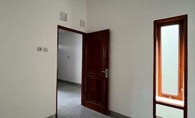 Rumah Baru 2 lantai Strategis Siap Huni di Griya Buana Asri Potorono