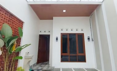 Rumah Baru 2 lantai Strategis Siap Huni di Griya Buana Asri Potorono