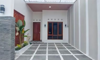 Rumah Baru 2 lantai Strategis Siap Huni di Griya Buana Asri Potorono