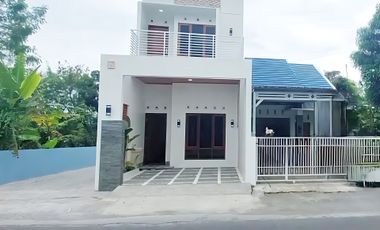 Rumah Baru 2 lantai Strategis Siap Huni di Griya Buana Asri Potorono