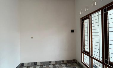 Rumah Baru 2 lantai Strategis Siap Huni di Griya Buana Asri Potorono