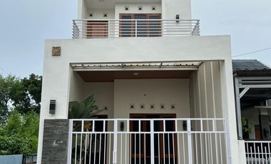 Rumah Baru 2 lantai Strategis Siap Huni di Griya Buana Asri Potorono