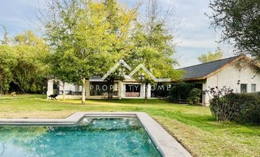 VENTA CASA EN PARCELA 5D EN EXCLUSIVO SECTOR DE CHICUREO