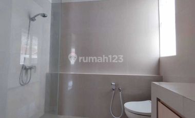 rumah mewah seteran tengah kota SIAP HUNI