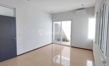 rumah mewah seteran tengah kota SIAP HUNI