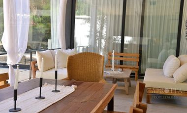 Casa en  venta Costa Esmeralda barrio Deportivo con piscina impecable