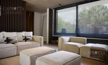 Casa en  venta Costa Esmeralda barrio Deportivo con piscina impecable