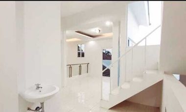 Rumah mewah 3lt graha taman pelangi BSB CIty