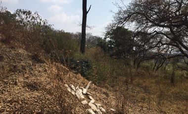 VENTA DE TERRENO EN CLUB DE GOLF ZONA ESMERALDA