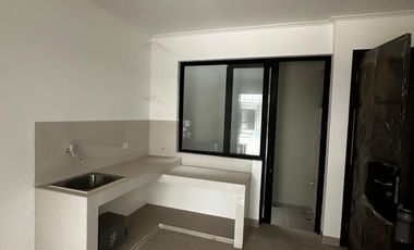 DISEWAKAN RUMAH CLUSTER CALIFORNIA MILENIAL PIK2 SEMIFURNISHED