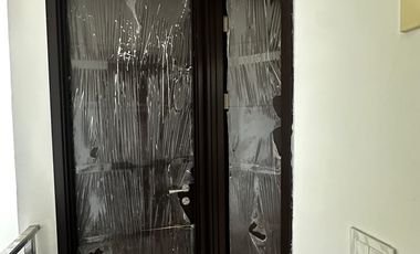 DISEWAKAN RUMAH CLUSTER CALIFORNIA MILENIAL PIK2 SEMIFURNISHED