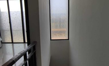 DISEWAKAN RUMAH CLUSTER CALIFORNIA MILENIAL PIK2 SEMIFURNISHED