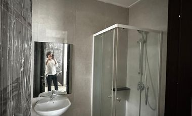 DISEWAKAN RUMAH CLUSTER CALIFORNIA MILENIAL PIK2 SEMIFURNISHED