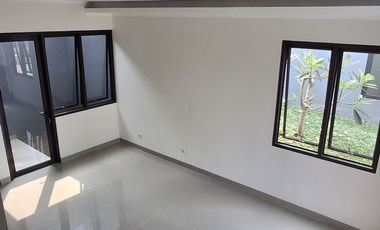 Rumah 2 lantai selangkah dari toll Pamulang