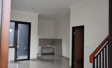Rumah 2 lantai selangkah dari toll Pamulang