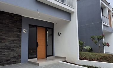 Rumah 2 lantai selangkah dari toll Pamulang