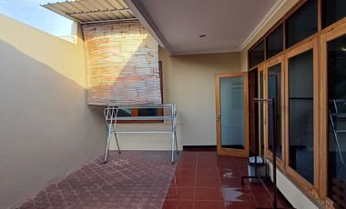 Rumah Besar Semi Furnise Dekat AKPOL Di Permata Semeru Siap Pakai