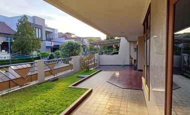 Rumah Besar Semi Furnise Dekat AKPOL Di Permata Semeru Siap Pakai