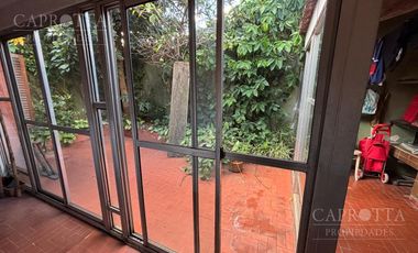 CASA EN VENTA LOTE PROPIO 8,66 X 26