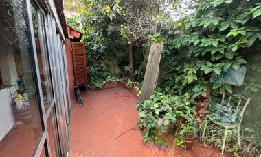 CASA EN VENTA LOTE PROPIO 8,66 X 26