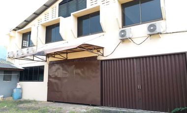 Gudang 2 lantai tengah kota dekat pasar jatinegara jakarta timur