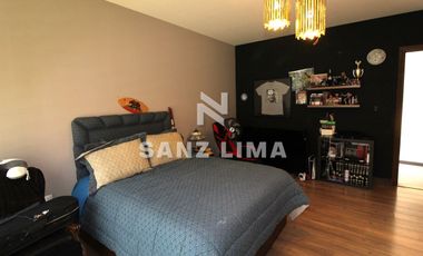 PRADERAS DE LA HACIENDA: Soberbia residencia con amplio jardín y alberca.
