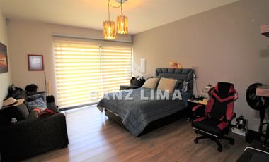 PRADERAS DE LA HACIENDA: Soberbia residencia con amplio jardín y alberca.