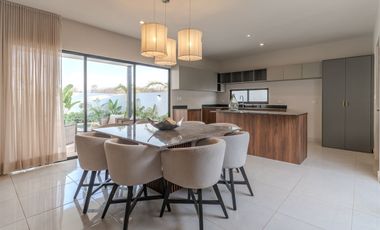 Casa de Autor en Venta – Norte de Mérida | Club Residencial con +15 Amenidades