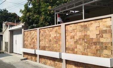 Rumah Luas Bagus Bisa utk Kos Kosan, R. Usaha dekat UMS